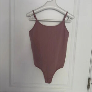 Lululemon bodysuit size M